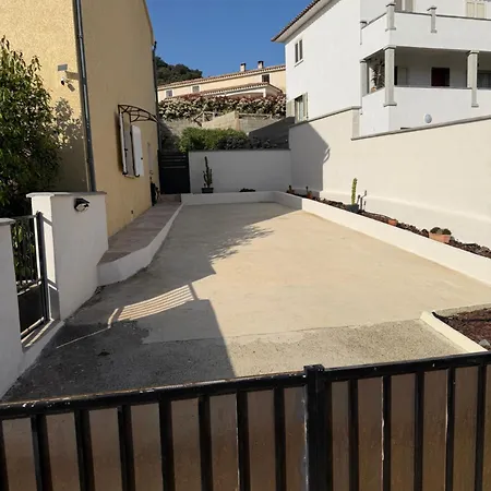 Villa Deux Spacieux Avec Jardin Et Entierement Privatif Dans Lotissement Tres Calme