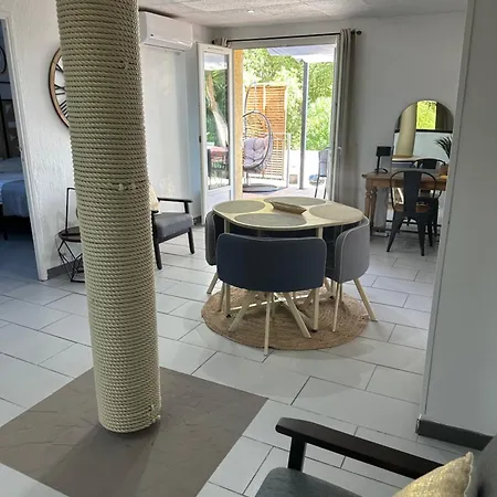 Villa Deux Spacieux Avec Jardin Et Entierement Privatif Dans Lotissement Tres Calme