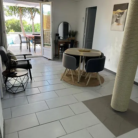 Villa Deux Spacieux Avec Jardin Et Entierement Privatif Dans Lotissement Tres Calme Biguglia (Corsica)