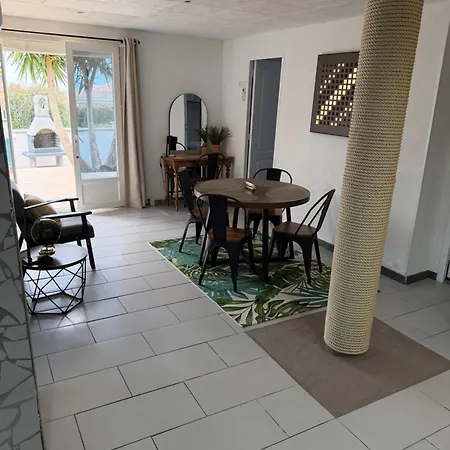 Вилла Deux Spacieux Avec Jardin Et Entierement Privatif Dans Lotissement Tres Calme *