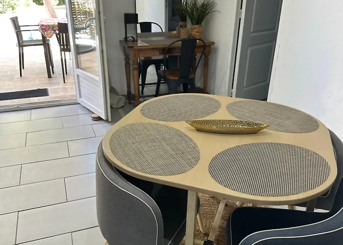 别墅 Deux Spacieux Avec Jardin Et Entierement Privatif Dans Lotissement Tres Calme *