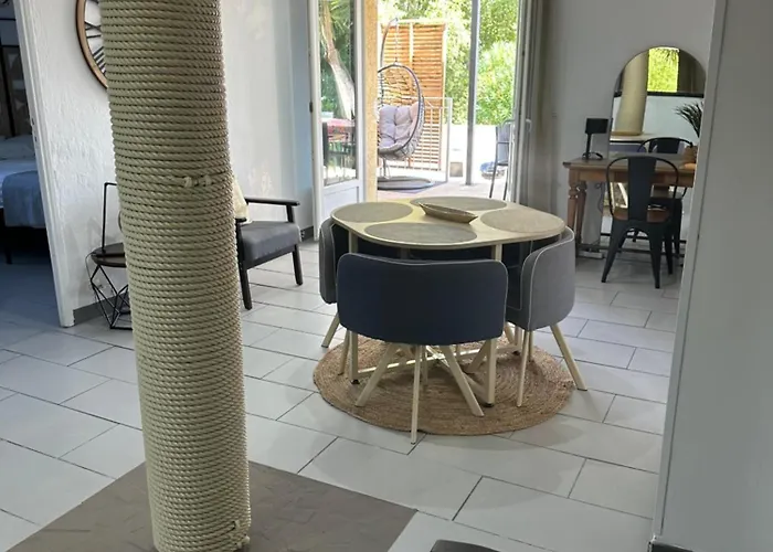 别墅 Deux Spacieux Avec Jardin Et Entierement Privatif Dans Lotissement Tres Calme